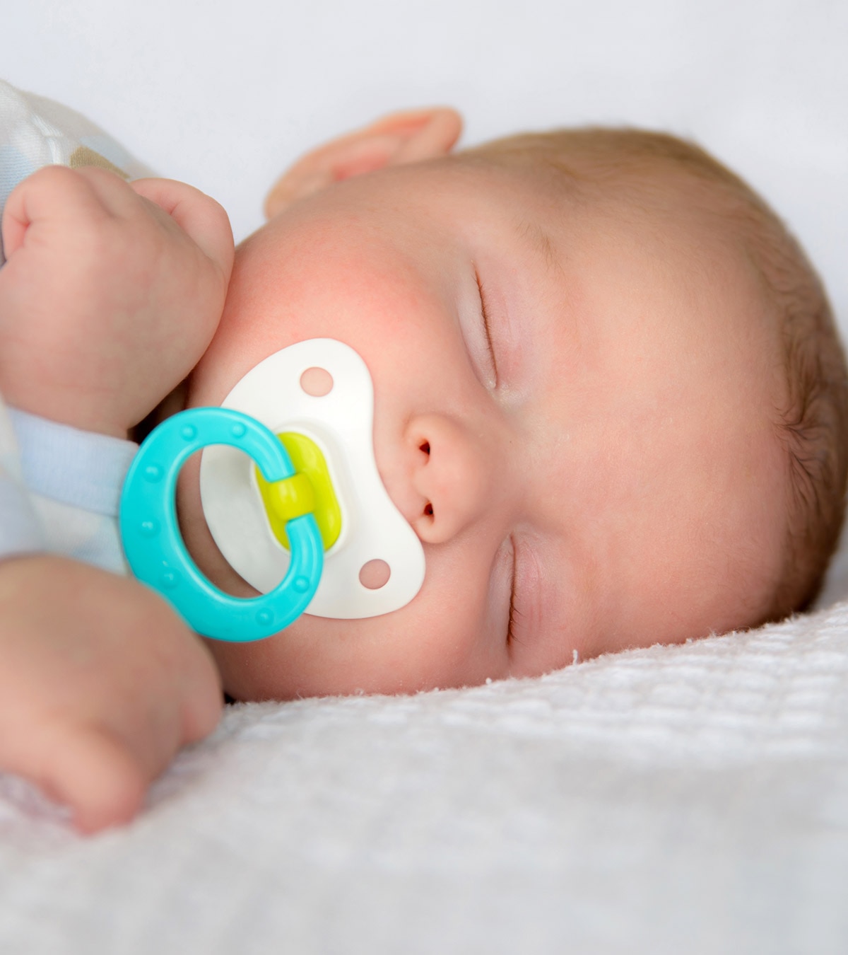 15 Best Pacifiers For Newborns And Infants In 2023