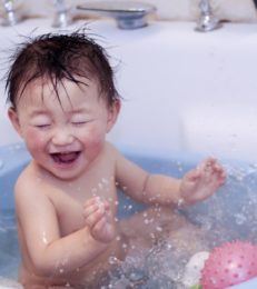15 Best Baby Bathtubs And Bath Seats Of 2023