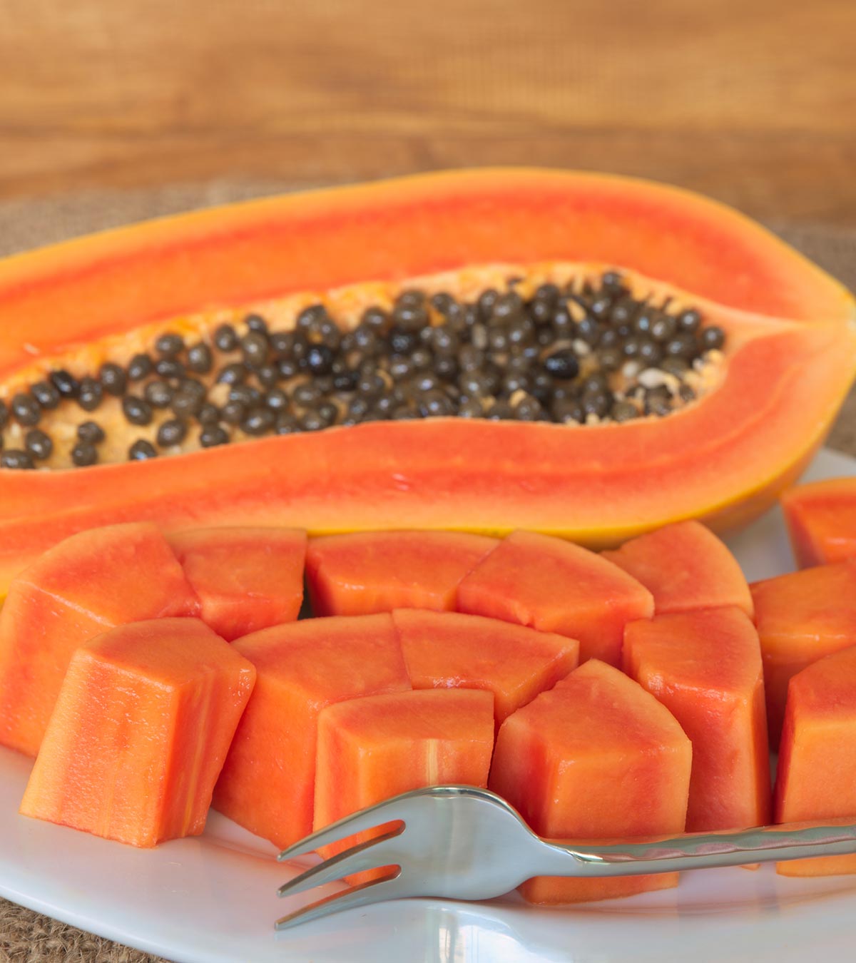 6 Amazing Health Benefits Of Consuming Papaya While Breastfeeding